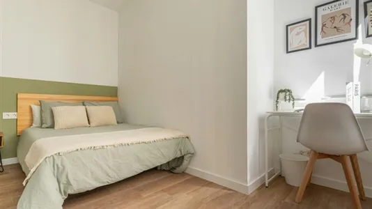 Rooms in Madrid Centro - photo 1