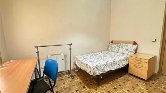 Rooms in Madrid Retiro - photo 2