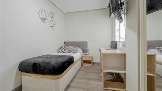 Rooms in Madrid Tetuán - photo 2