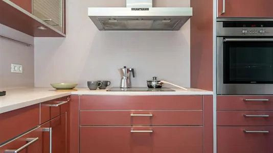 Rooms in Barcelona Eixample - photo 10