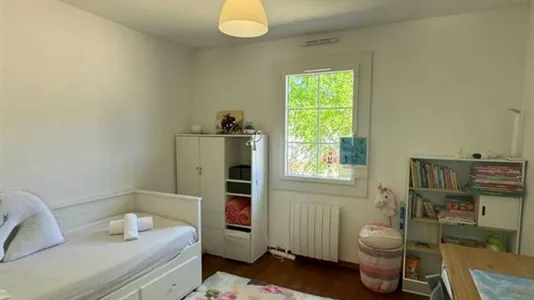 Houses in Brignoles - photo 10