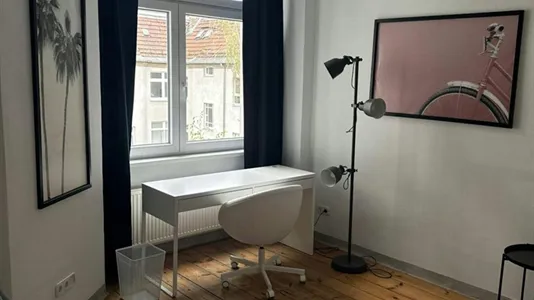 Rooms in Berlin Friedrichshain-Kreuzberg - photo 4