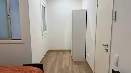 Rooms in Cornellà de Llobregat - photo 2
