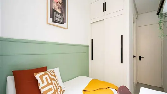 Rooms in Madrid Centro - photo 6