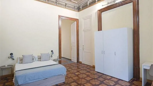 Rooms in Barcelona Ciutat Vella - photo 1