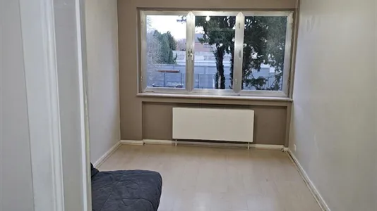 Rooms in Sint-Pieters-Leeuw - photo 5