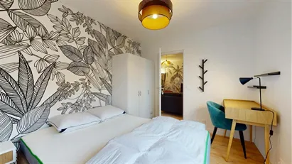 Room for rent in Nanterre, Île-de-France