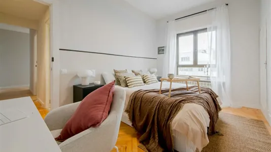 Rooms in Madrid Salamanca - photo 3