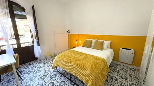 Rooms in Granada - photo 2