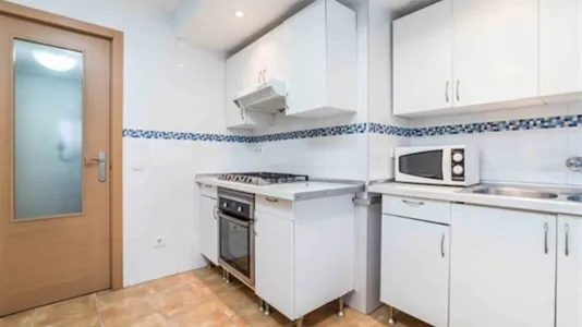 Rooms in la Fontsanta - photo 6