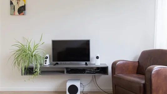 Apartments in Location is not specified - photo 6