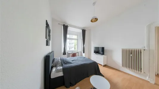 Rooms in Frankfurt Innenstadt II - photo 2