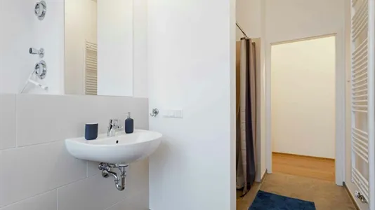 Rooms in Berlin Mitte - photo 7