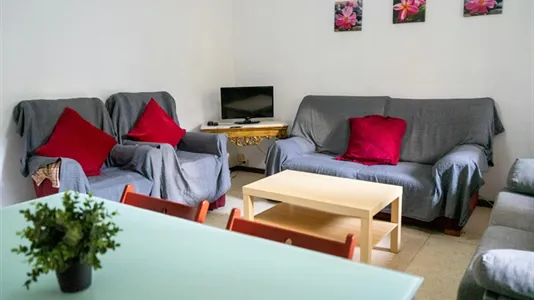 Rooms in Enramadilla - photo 8