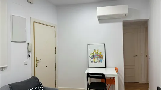 Apartments in Madrid Chamberí - photo 4