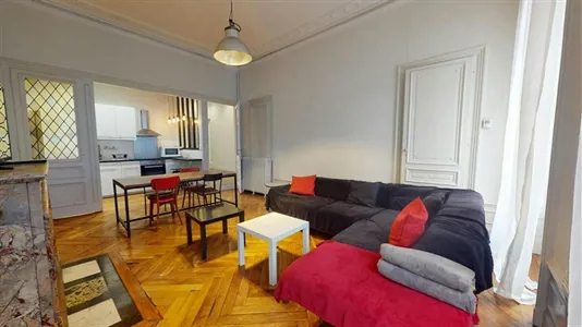 Apartments in Saint-Étienne - photo 3