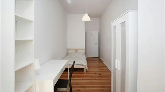 Rooms in Berlin Friedrichshain-Kreuzberg - photo 2