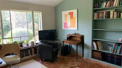 Room for rent in Le Raincy, Île-de-France