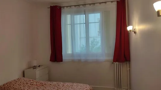 Apartments in Nanterre - photo 9