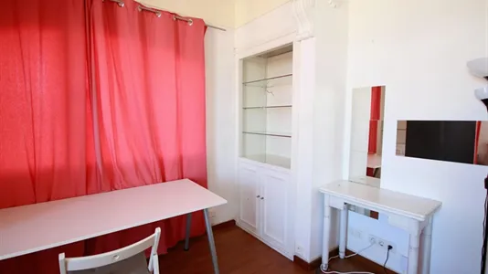 Rooms in Barcelona Sants-Montjuïc - photo 4