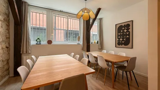 Apartments in Paris 18ème arrondissement - Montmartre - photo 10