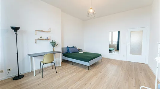 Rooms in Berlin Charlottenburg-Wilmersdorf - photo 4