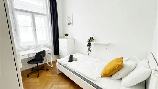 Rooms in Vienna Josefstadt - photo 3