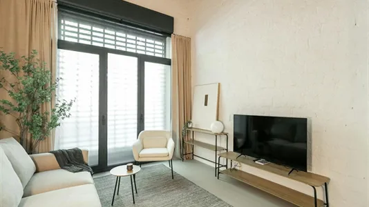 Apartments in Barcelona Eixample - photo 3