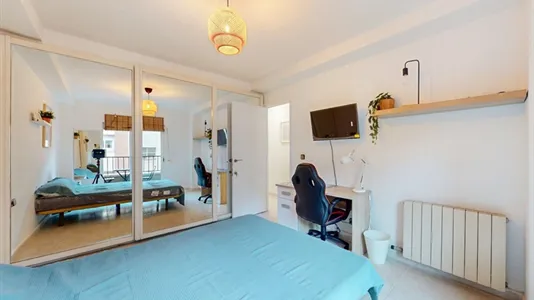 Rooms in Reus - photo 5