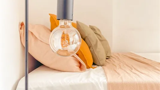 Rooms in Barcelona Ciutat Vella - photo 10