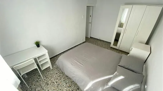 Rooms in Adaro - photo 2