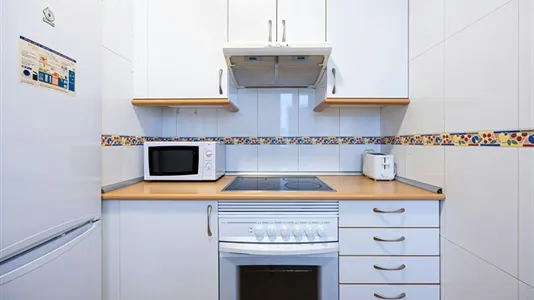 Rooms in Madrid Retiro - photo 7