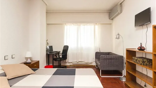 Rooms in Madrid Moncloa-Aravaca - photo 2