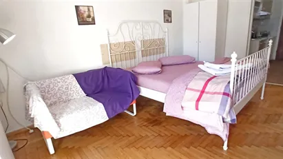 Apartment for rent in Athens