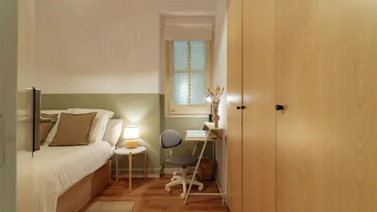 Rooms in Barcelona Eixample - photo 1