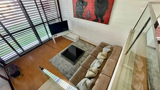 Houses in Dos Hermanas - photo 6