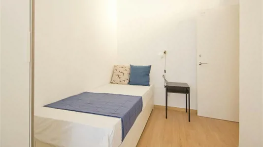 Rooms in Madrid Moncloa-Aravaca - photo 2