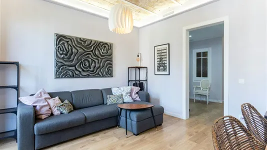 Apartments in Barcelona Eixample - photo 4