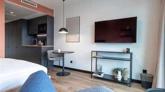 Apartments in Location is not specified - photo 6