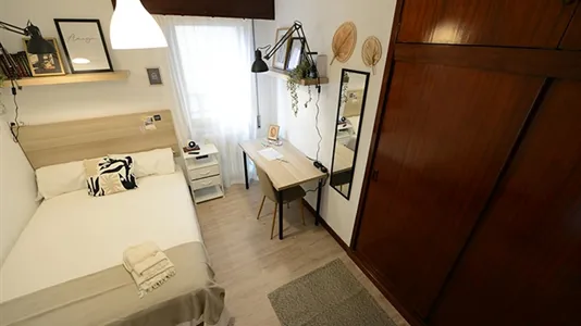 Rooms in Bilbao - photo 5