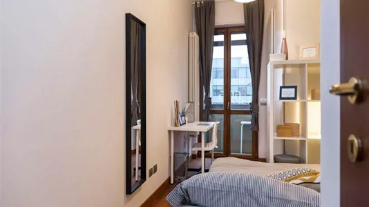 Rooms in Milano Zona 5 - Vigentino, Chiaravalle, Gratosoglio - photo 1