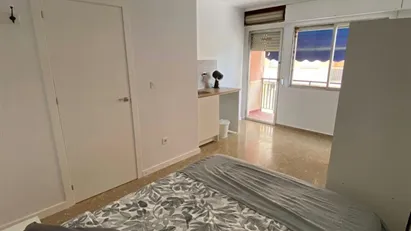 Room for rent in Manises, Comunidad Valenciana