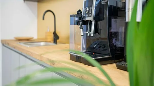 Rooms in Madrid Centro - photo 10