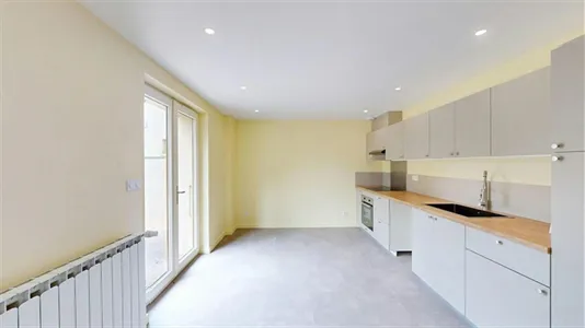 Houses in Grenoble - photo 6