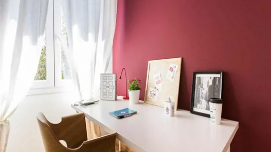 Rooms in Milano Zona 8 - Fiera, Gallaratese, Quarto Oggiaro - photo 2