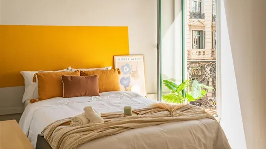 Rooms in Barcelona Ciutat Vella - photo 1