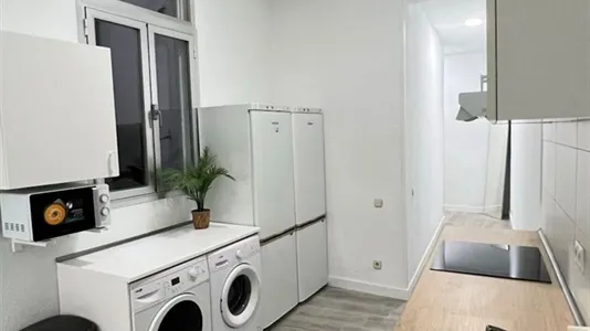 Rooms in Madrid Centro - photo 5