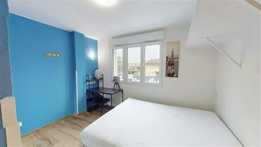 Rooms in Saint-Julien-en-Genevois - photo 2