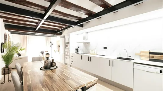 Apartments in Barcelona Ciutat Vella - photo 7