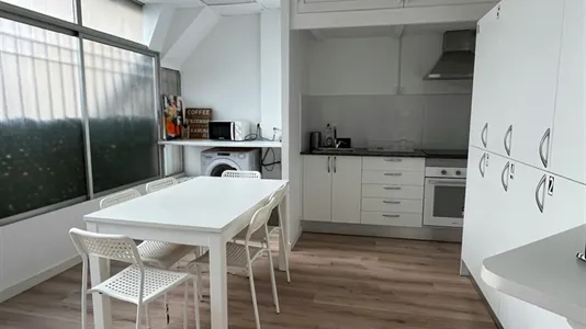 Rooms in Barcelona Eixample - photo 9